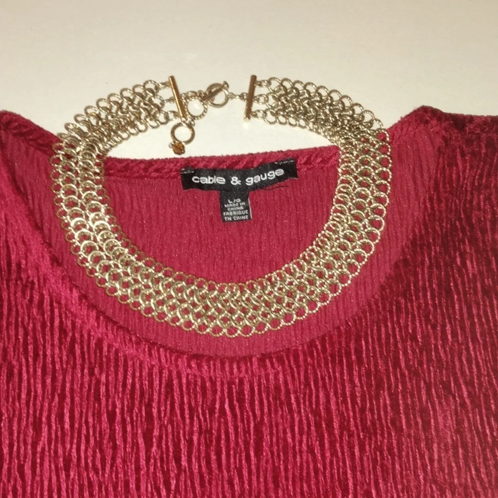 Ruby Reds Sweater - Picture 3 of 6